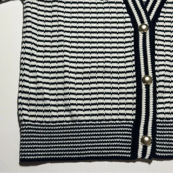 Tahari Knit V-Neck Cardigan; Black/White Stripes; Silver Accents - Women Medium - Picture 7 of 15